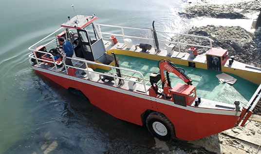 Amphibious vehicle
